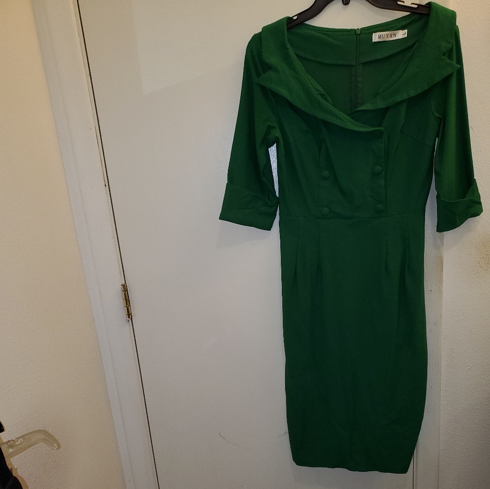 MUXXN Double-Breasted 3/4 Sleeve Dress